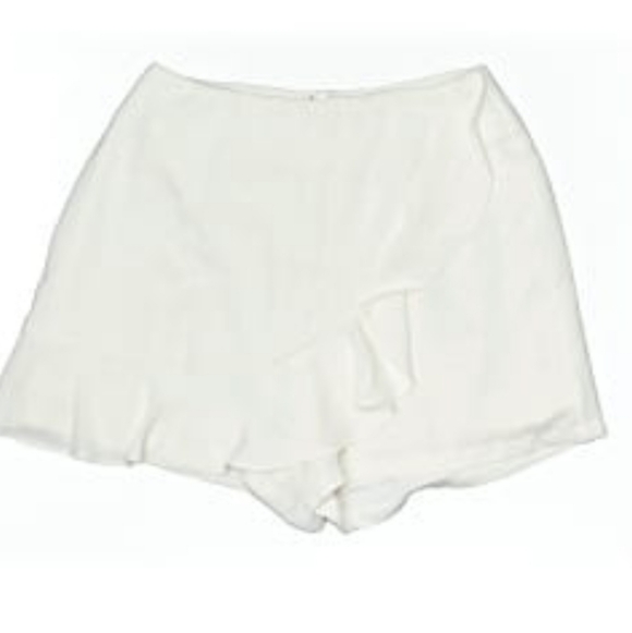Princess Polly White Skort Size 4 - Picture 8 of 9